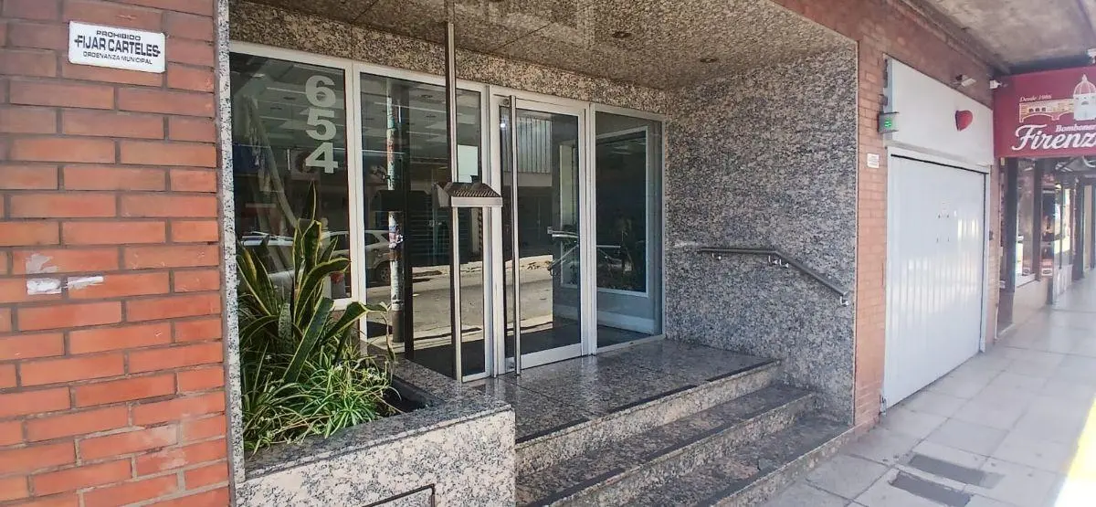 Impecable 3 Ambientes con Cochera y Baulera en el Corazón de Quilmes! 3