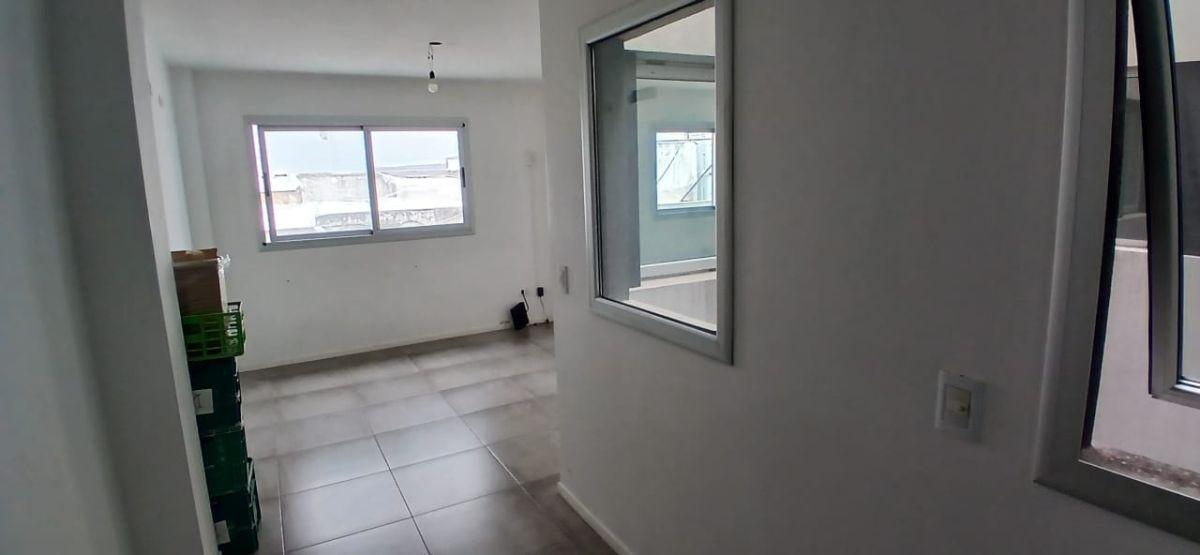 Foto de Excelente Oficina comercial de 60 m² en alquiler, Centro, imagen 3