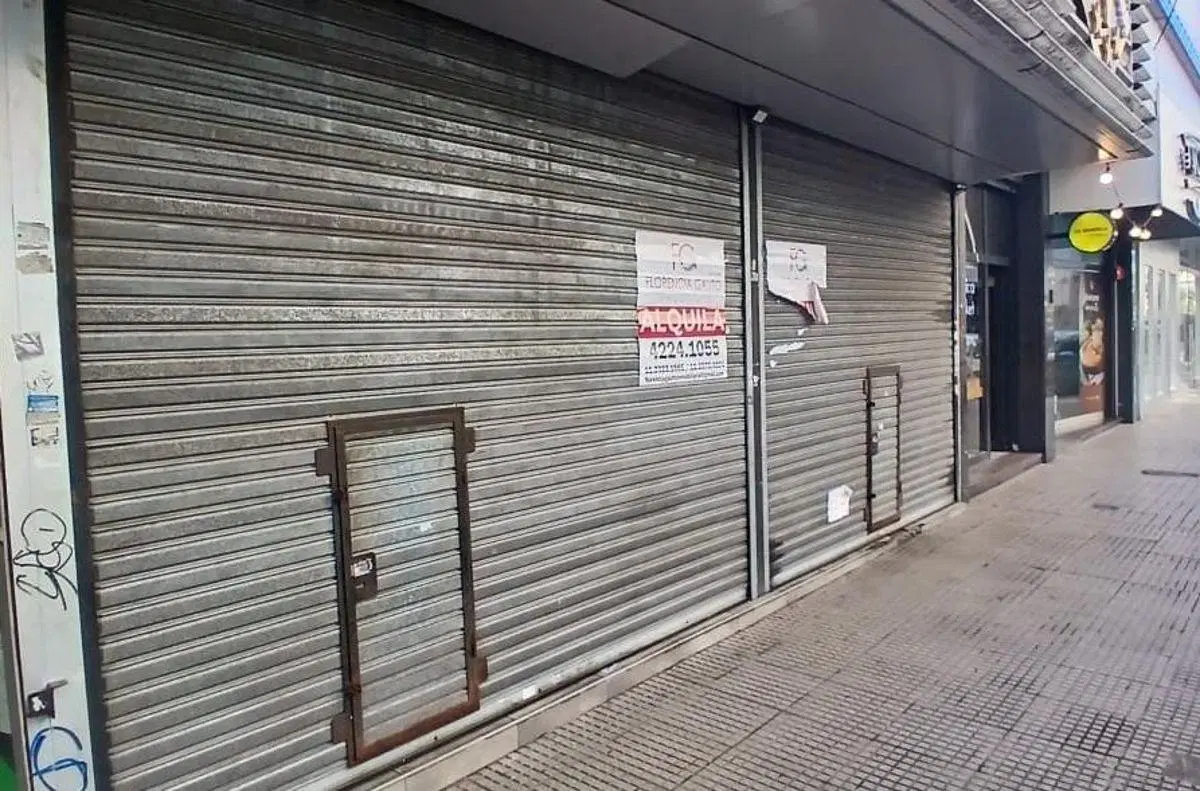 Local comercial con 114 m² en alquiler en Centro 3