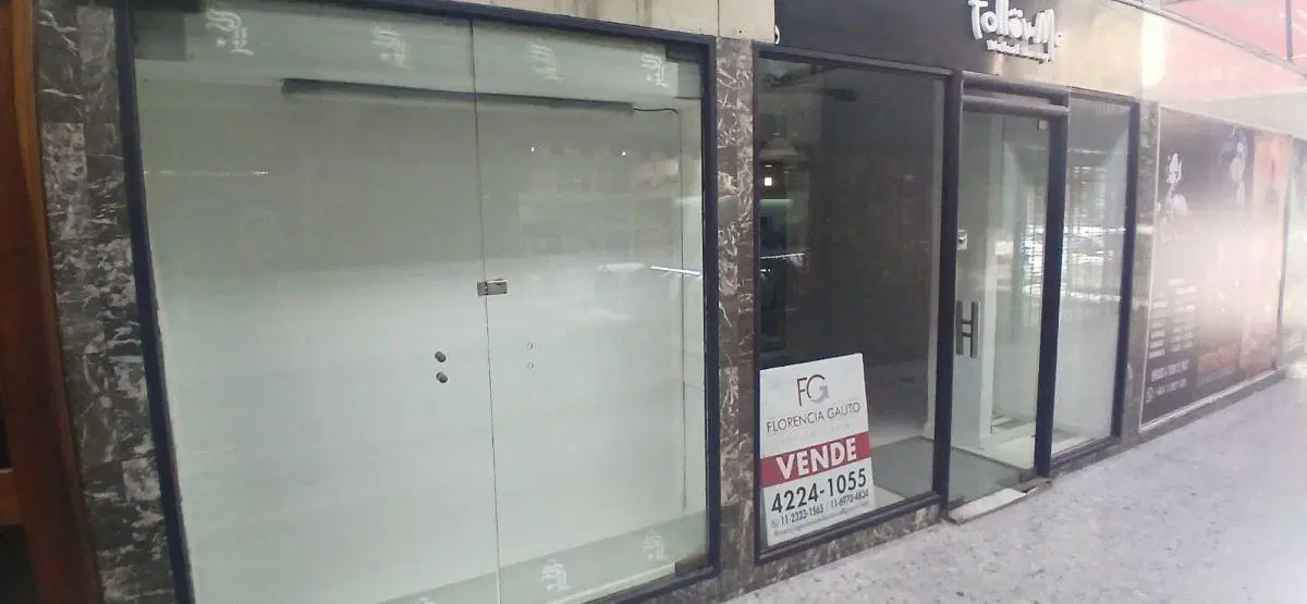 LOCAL COMERCIAL EN GALERIA LA FRANCESA. 1