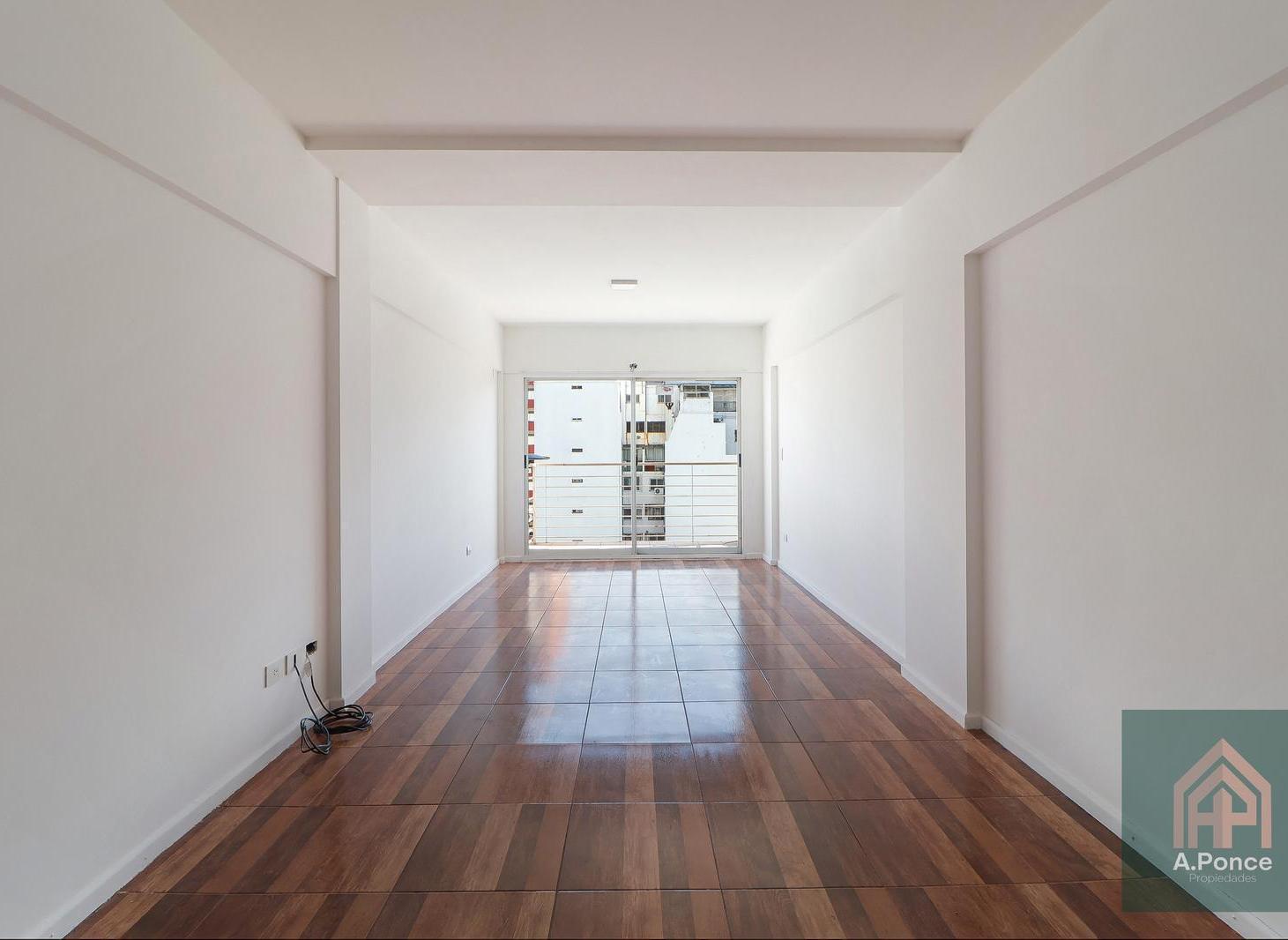 Foto de Departamento en alquiler en Constitucion, imagen 2
