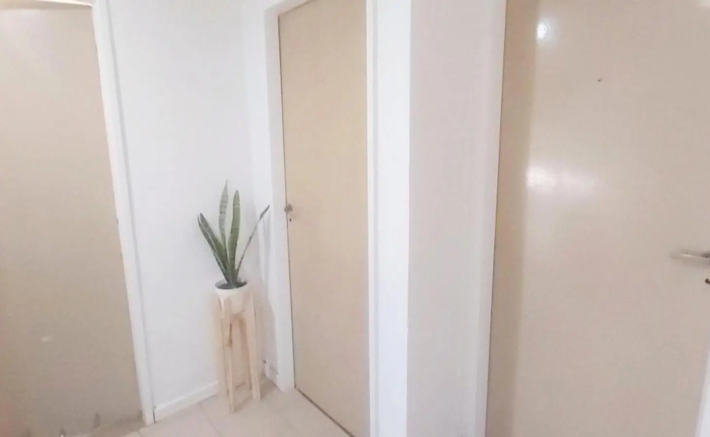 Casa a metros de la estación Claypole 4