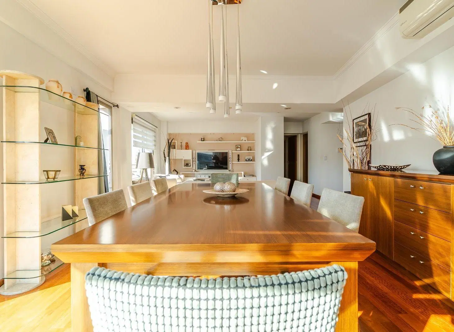 Piso alto en venta de 5 ambientes con amenities, baulera y cochera en Caballito 5