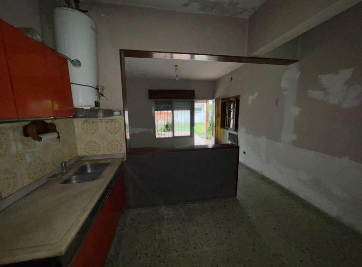Casa 3 Amb + Depto 2 Amb en venta 5