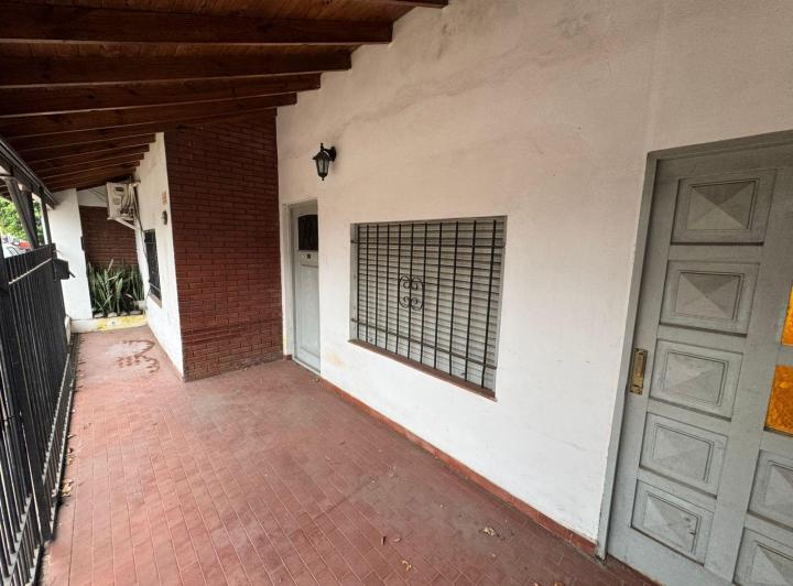 Casa 3 Amb + Depto 2 Amb en venta 1
