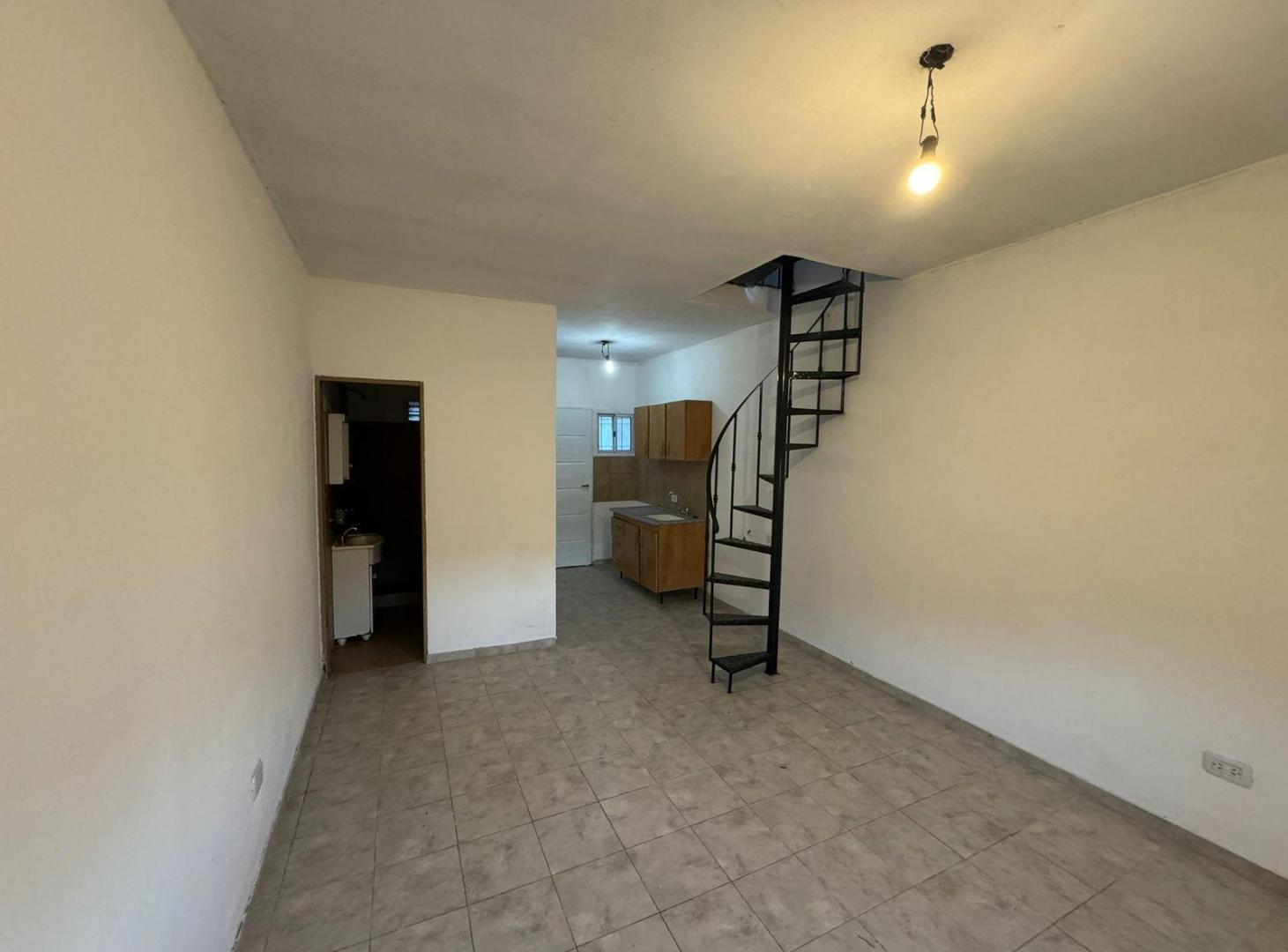 Foto de Duplex 3 Amb. en Alquiler en Barrio Trujuy - Moreno -, imagen 3