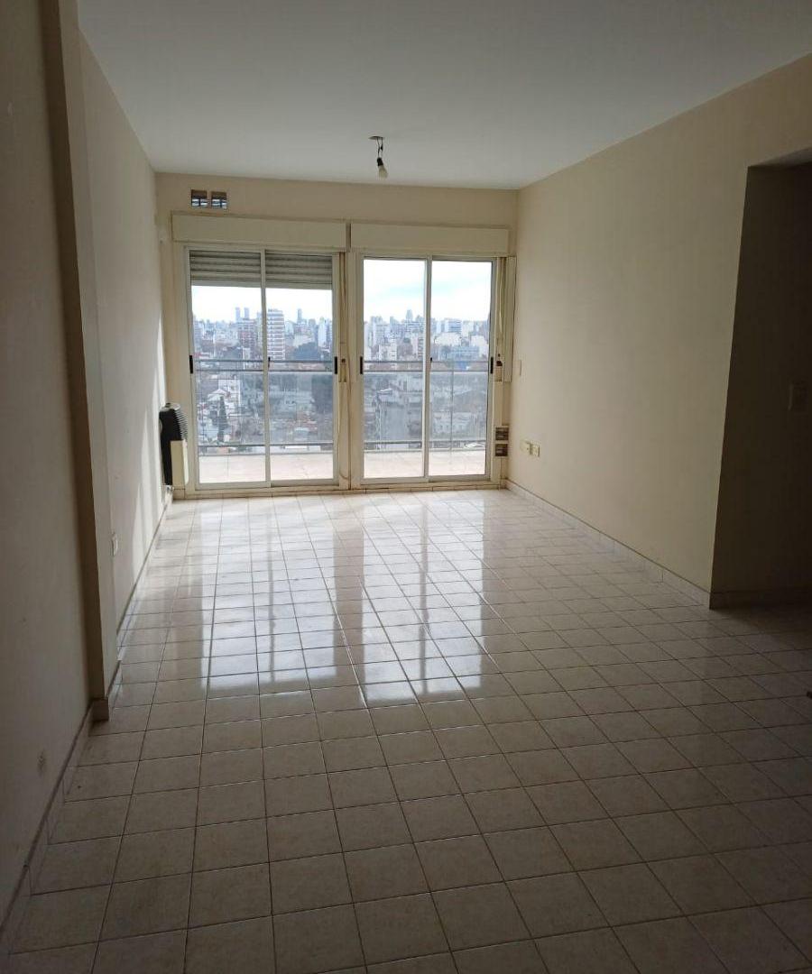 Foto de DEPARTAMENTO EN ALQUILER 3 AMBIENTES CON BALCON ATERRAZADO EN BOEDO, imagen 1