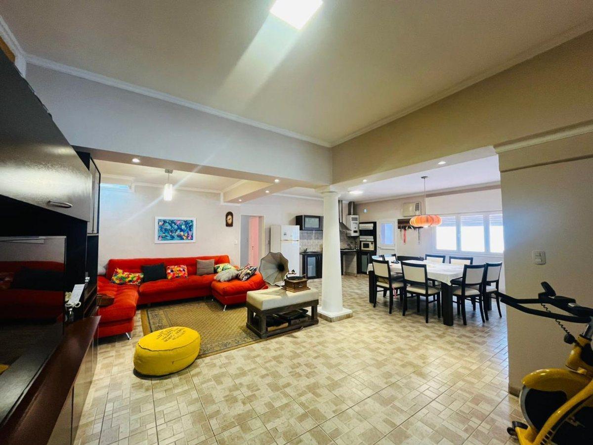 VENTA CASA 2 DORM. CON PILETA