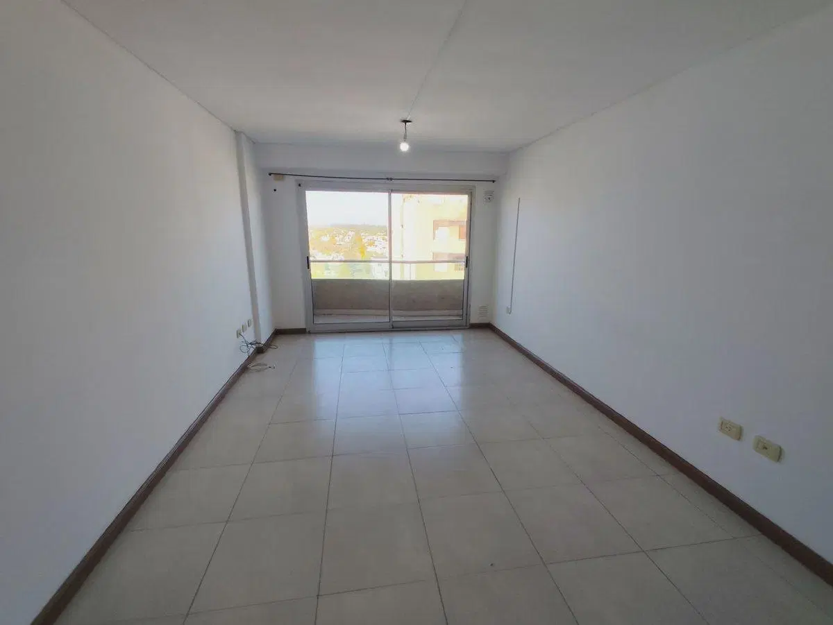 DEPARTAMENTO CENTRICO, 2 DORMITORIOS. 2