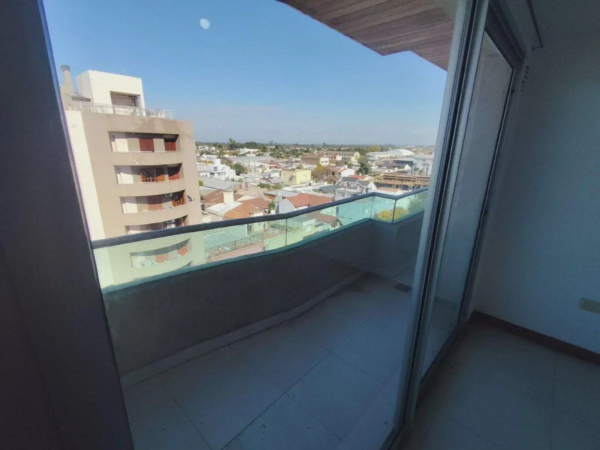 DEPARTAMENTO CENTRICO, 2 DORMITORIOS. 3