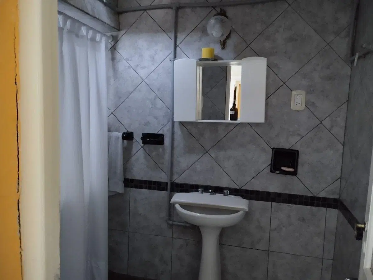 VENTA CASA + DPTO  BARRIO CONSOLATA 4