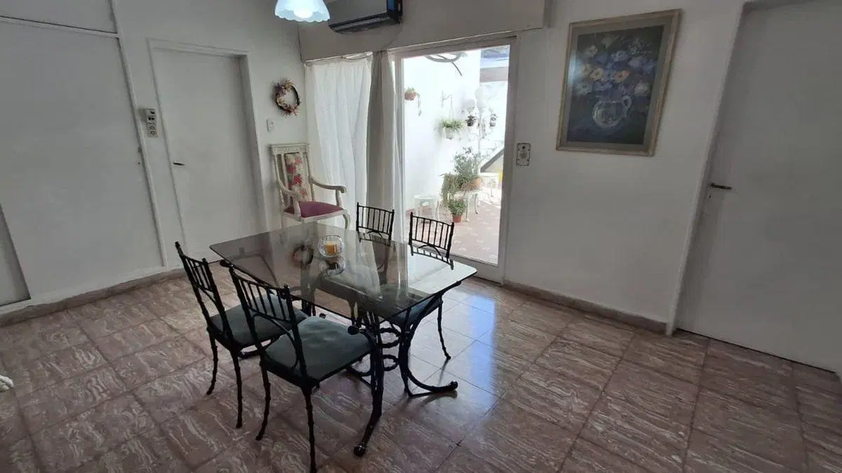 VENTA CASA (DOS PROPIEDADES INDIVIDUALES ) B. ROCA 3