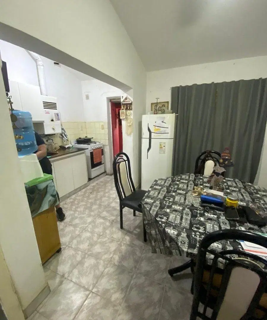 VENTA CASA 3 DORMITORIOS - BARRIO BOUCHARD 3