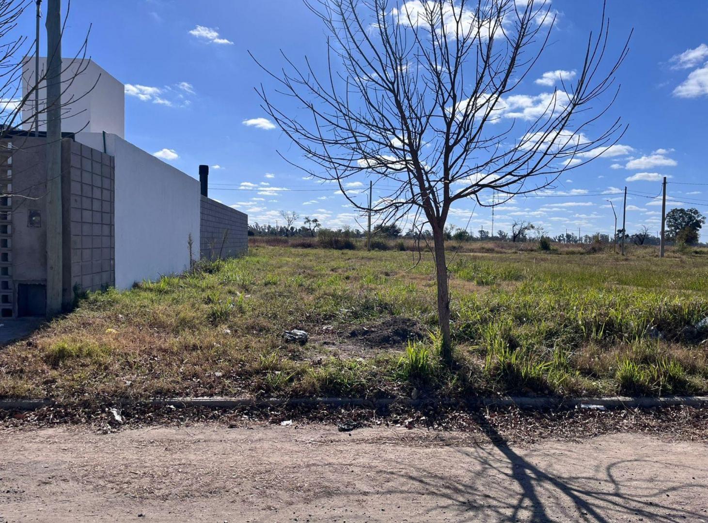 Venta terreno en loteo Nueva Italia