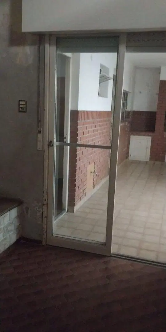 CASA EN VENTA, 3 DORMITORIOS EN BARRIO ITURRASPE 2