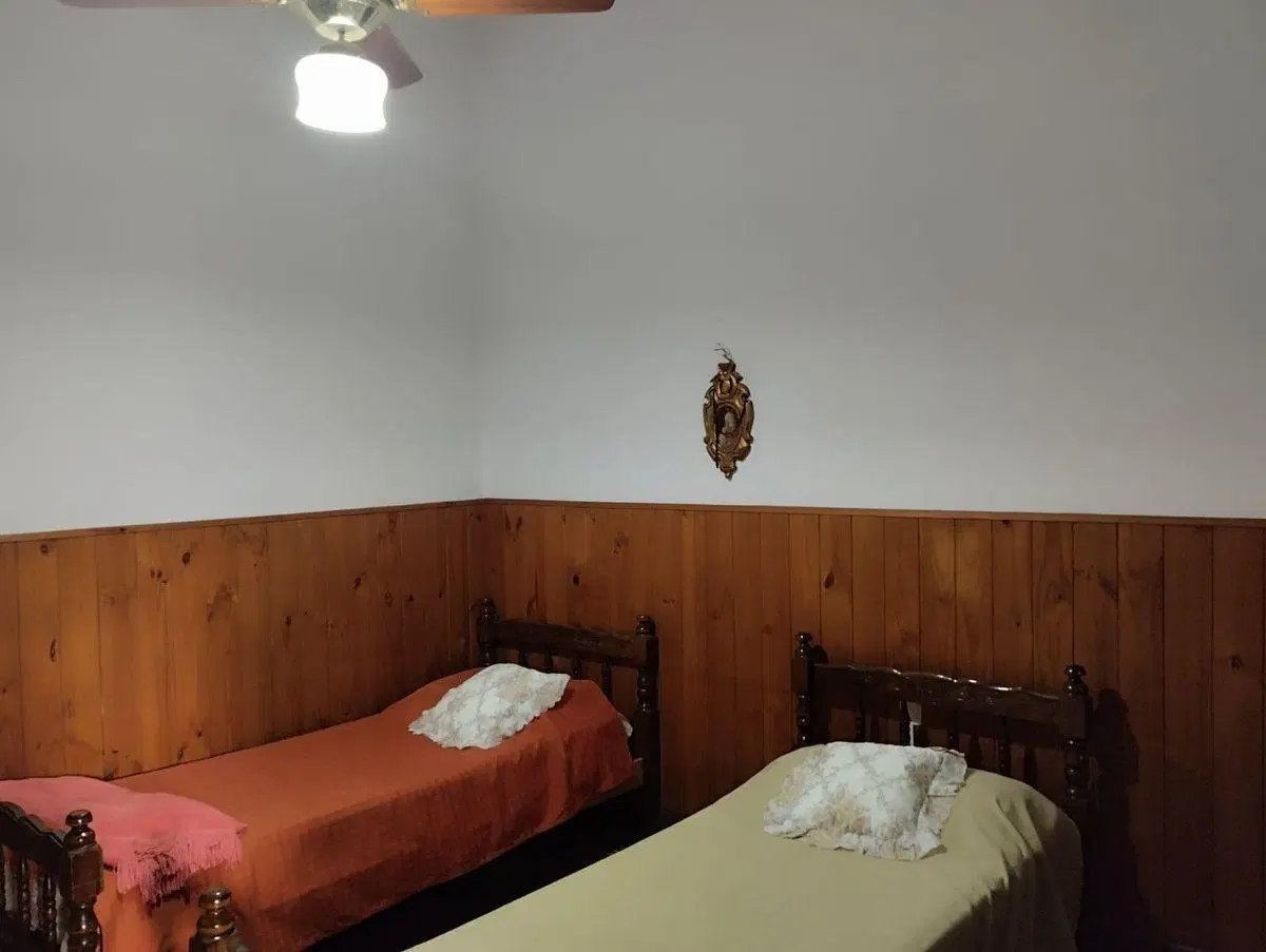 VENTA CASA 4 HABITACIONES, BARRIO CATEDRAL 2