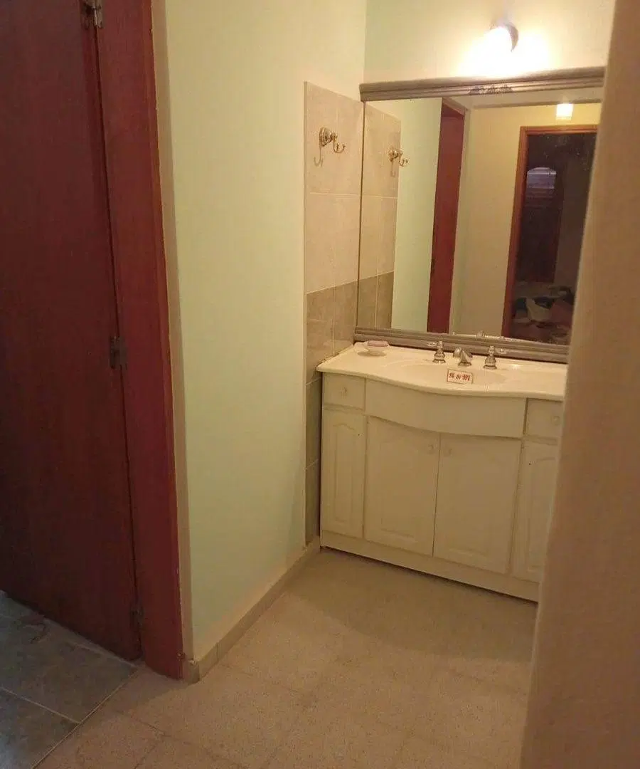 CASA EN VENTA 3 DORMITORIOS EN LAS VARILLAS. 2