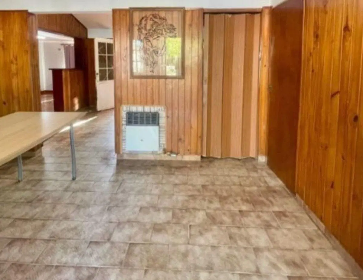 CASA EN VENTA 2 DORMITORIOS EN BARRIO BOUCHARD. 5
