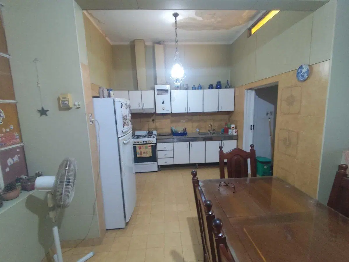 CASA,  3 DORMITORIOS EN BARRIO VELEZ SARSFIELD. 5