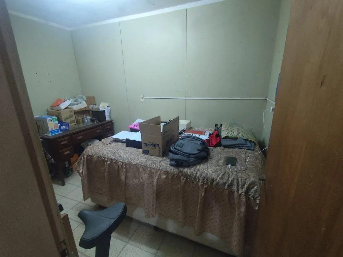 CASA,  3 DORMITORIOS EN BARRIO VELEZ SARSFIELD. 3