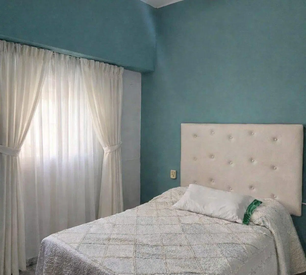 SE VENDE CASA EN BARRIO CATEDRAL 5