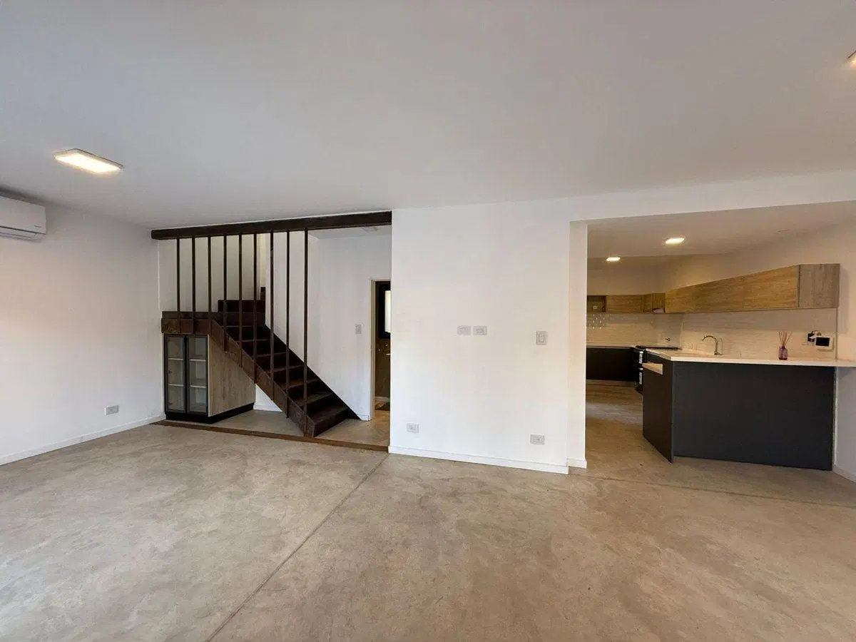 VENTA DUPLEX, 3 HABITACIONES, ZONA NORTE. 2