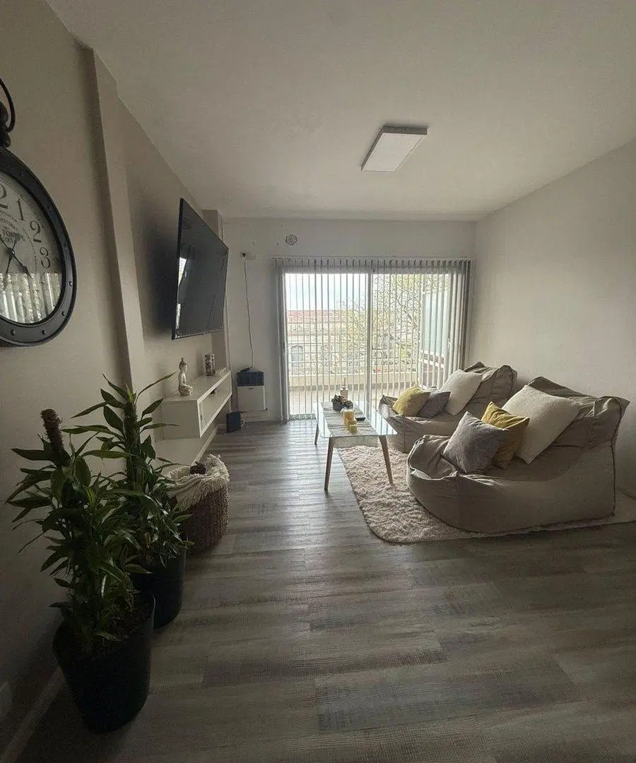 DEPARTAMENTO, 2 DORMITORIOS BARRIO ITURRASPE. 4