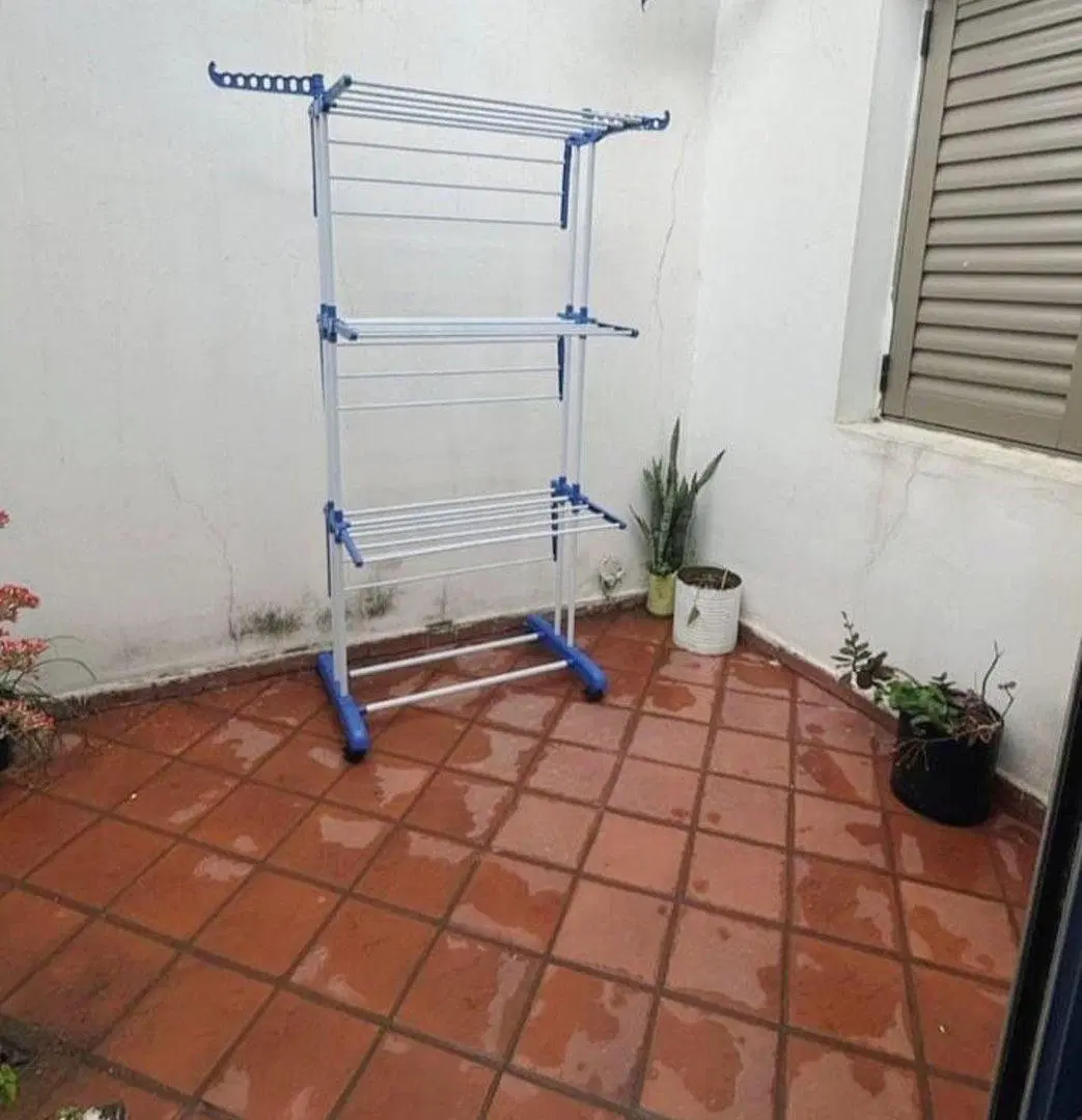 VENTA CASA 3 DORMITORIOS MAS SALON COMERCIAL. 2