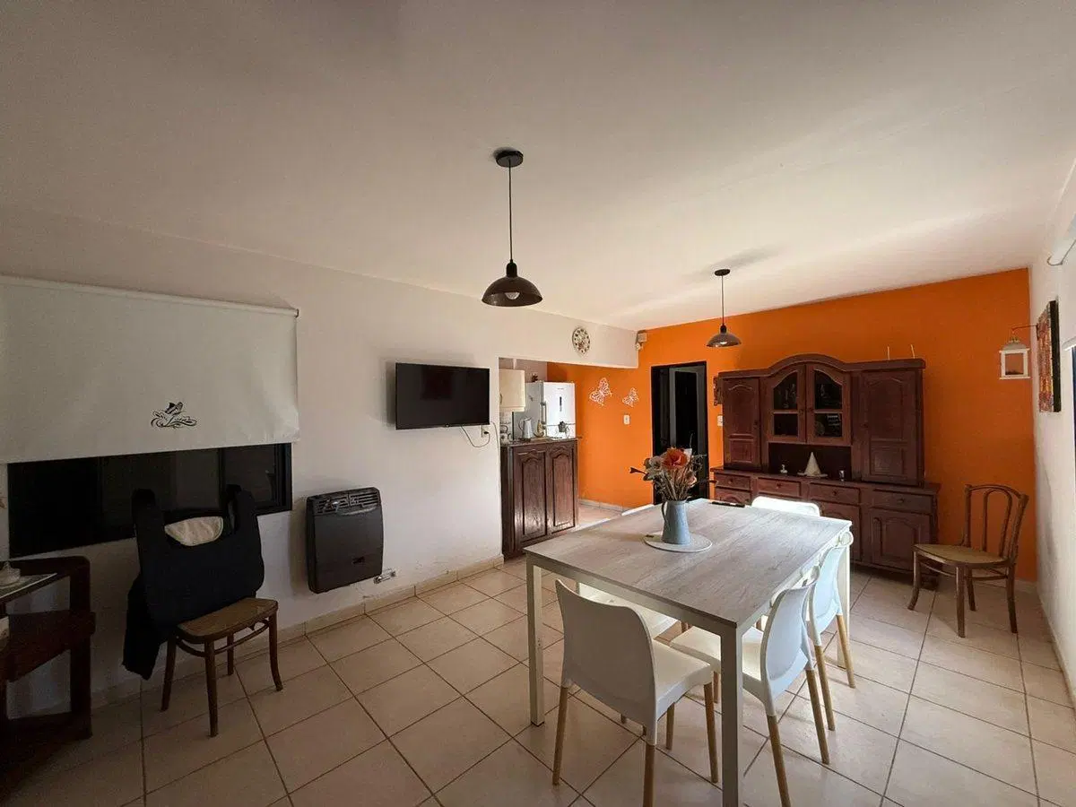 VENTA CASA 3 DORMITORIOS BARRIO EL PRADO 2