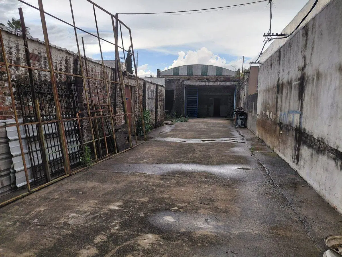 VENTA GALPON - BARRIO ROCA 5