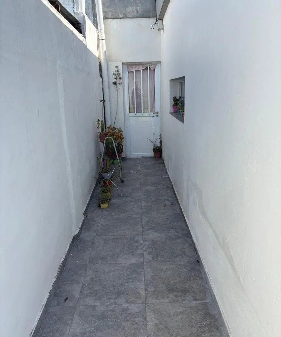 VENDO CASA 3 DORMITORIOS CON GARAGE DOBLE 4