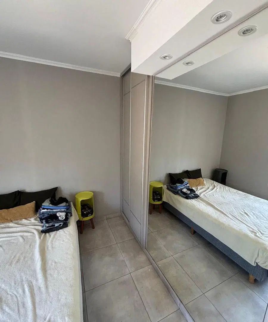 VENDO CASA 3 DORMITORIOS CON GARAGE DOBLE 3