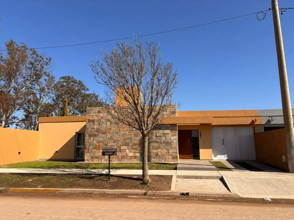 VENTA CASA A ESTRENAR PALMARES 3 4