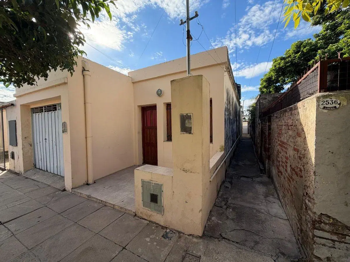 VENTA CASA + DPTO B° CONSOLATA 2