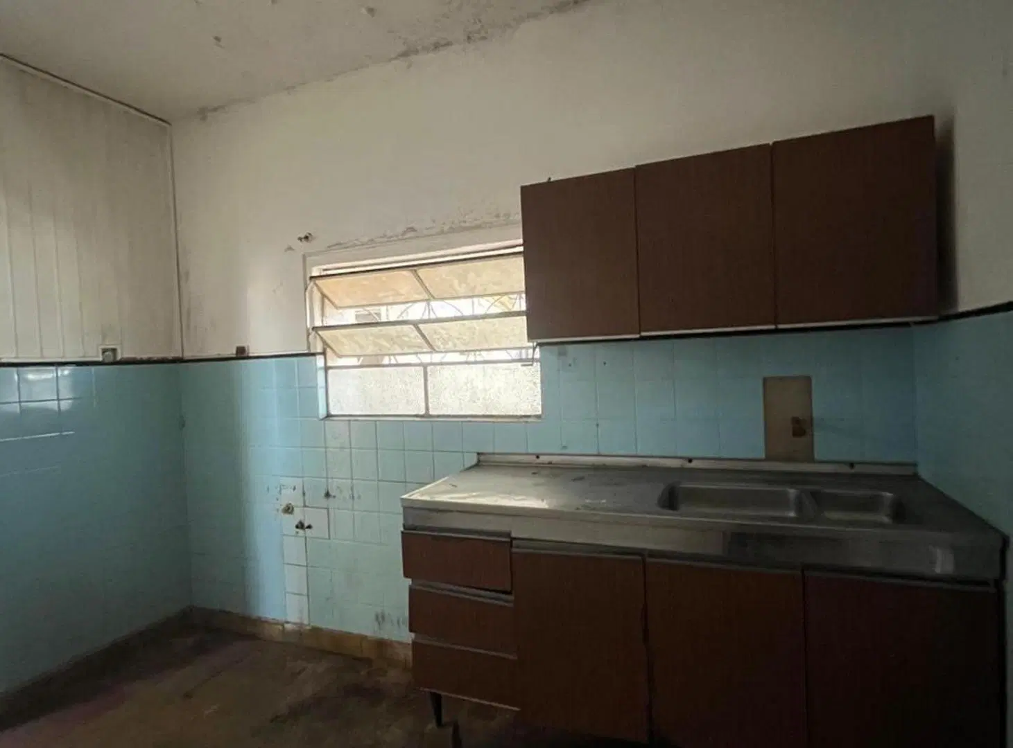 VENTA CASA INTERNA, 2 DORMITORIOS. 4