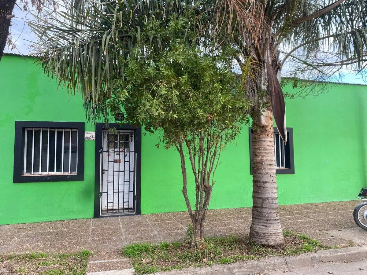 VENTA GALPÓN CON OFICINA Y BAÑO 2