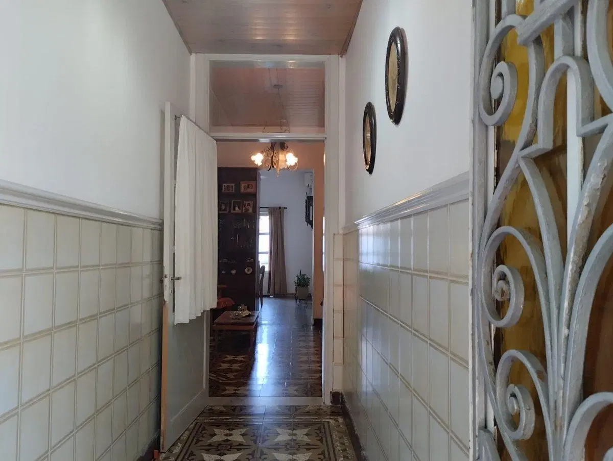 VENTA CASA 4 HABITACIONES, BARRIO CATEDRAL 5