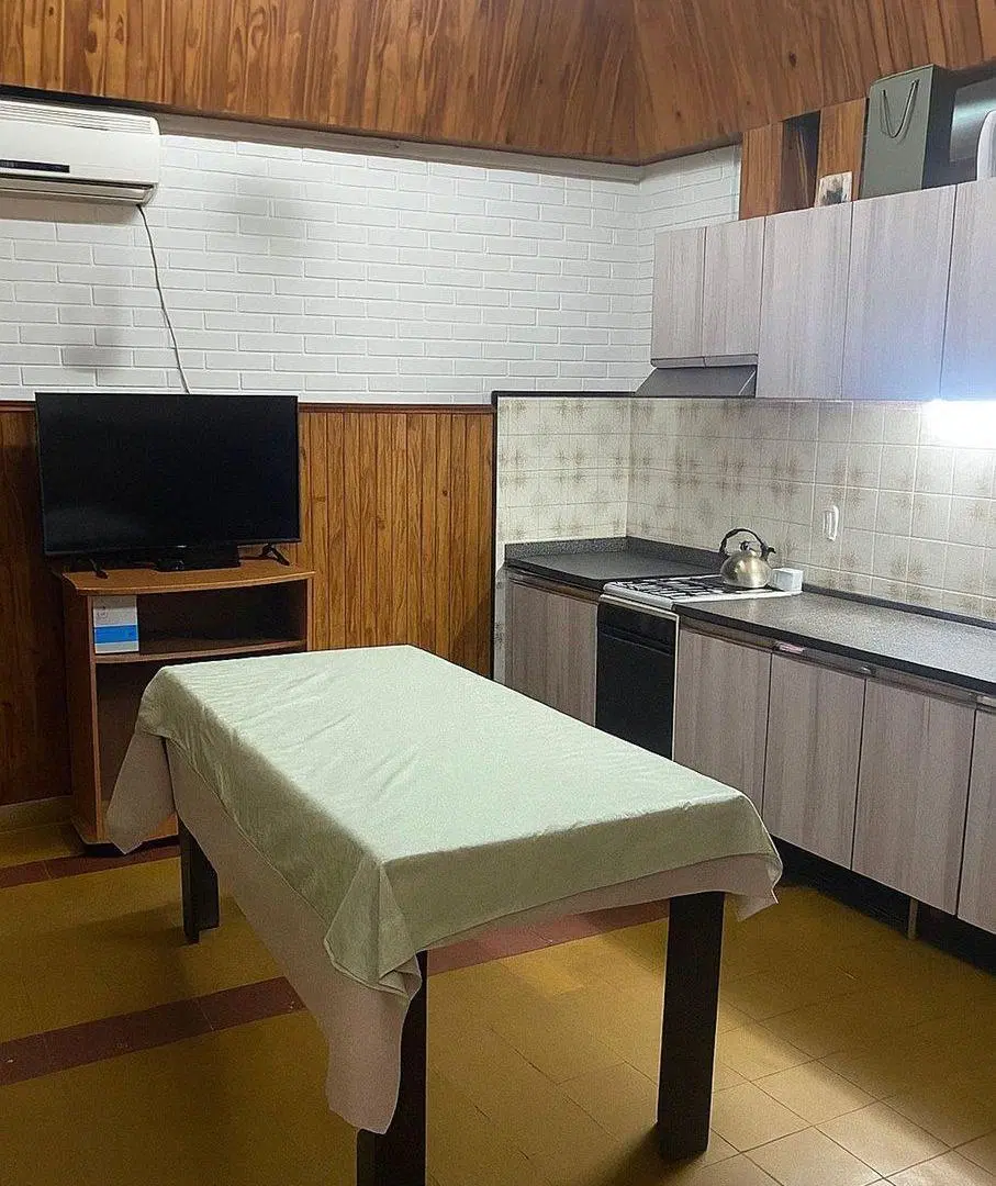 VENTA CASA 3 DORMITORIOS BARRIO SARMIENTO 8