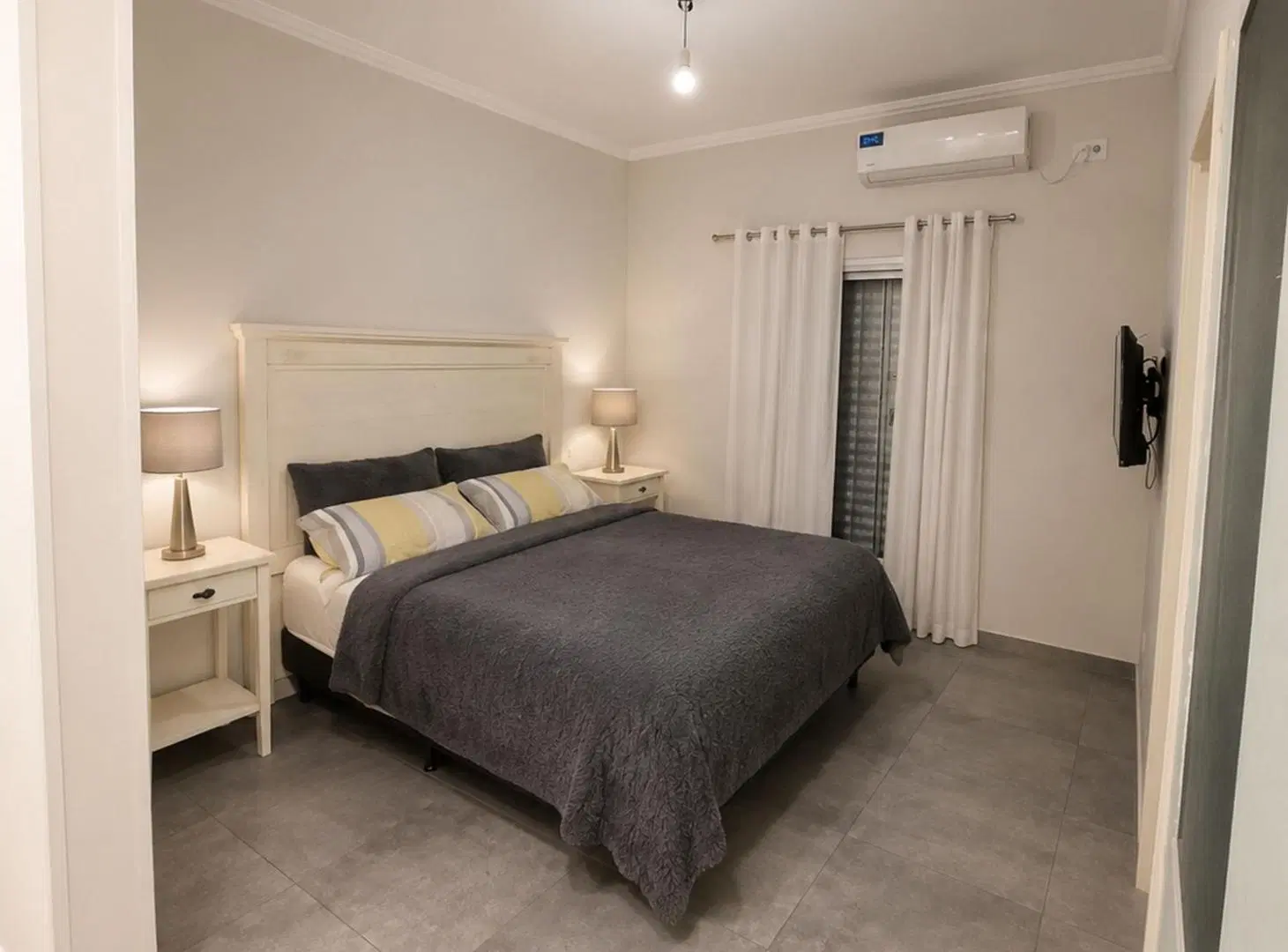 VENTA CASA, 3 DORMITORIOS, BARRIO SARMIENTO 3
