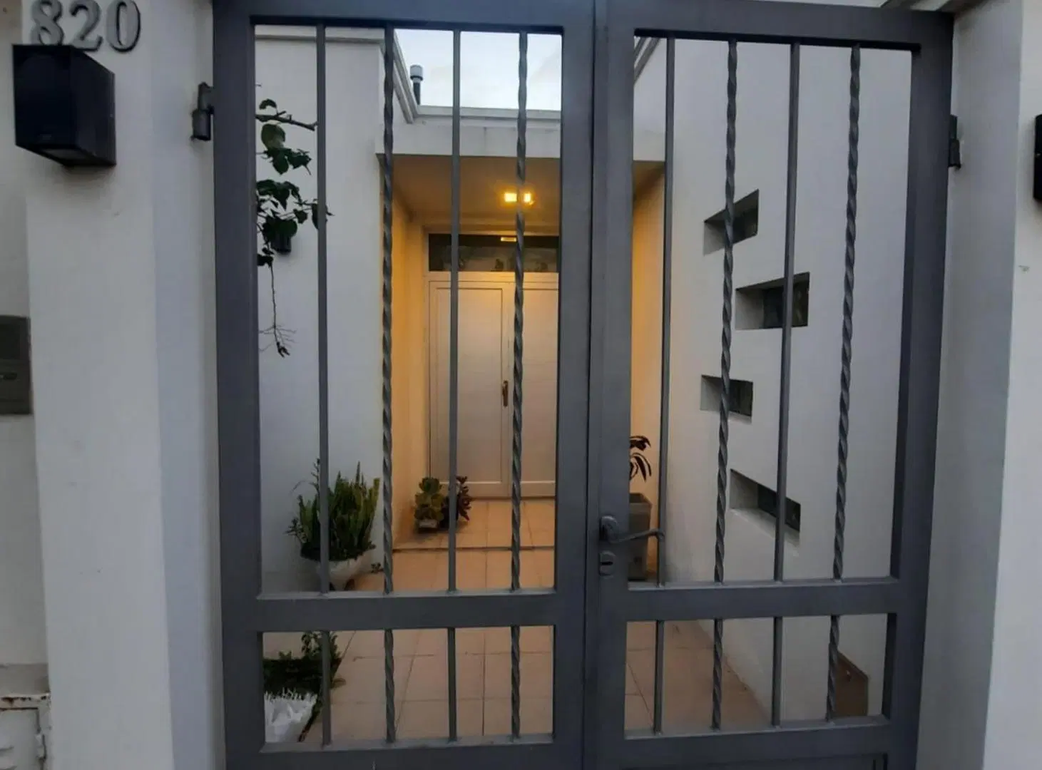 VENTA CASA, 3 DORMITORIOS, BARRIO SARMIENTO 2