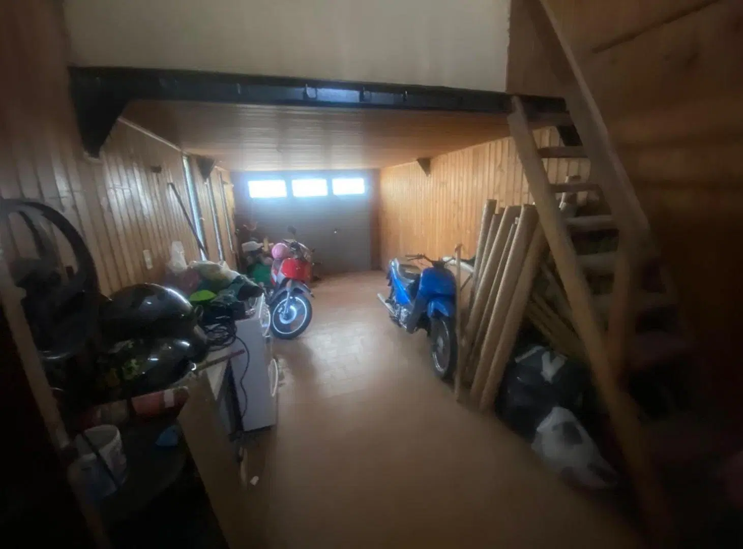 SE VENDE CASA TRES DORMITORIOS -  ZONA TRIBUNALES 5
