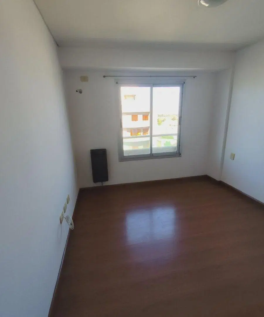 DEPARTAMENTO CENTRICO, 2 DORMITORIOS. 3