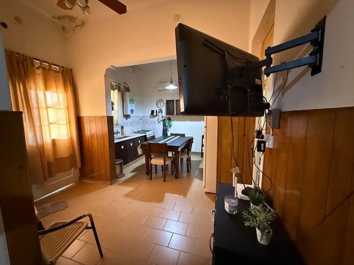 VENTA CASA 2 DORM + DEPTO,  BARRIO VELEZ SARSFIELD 2