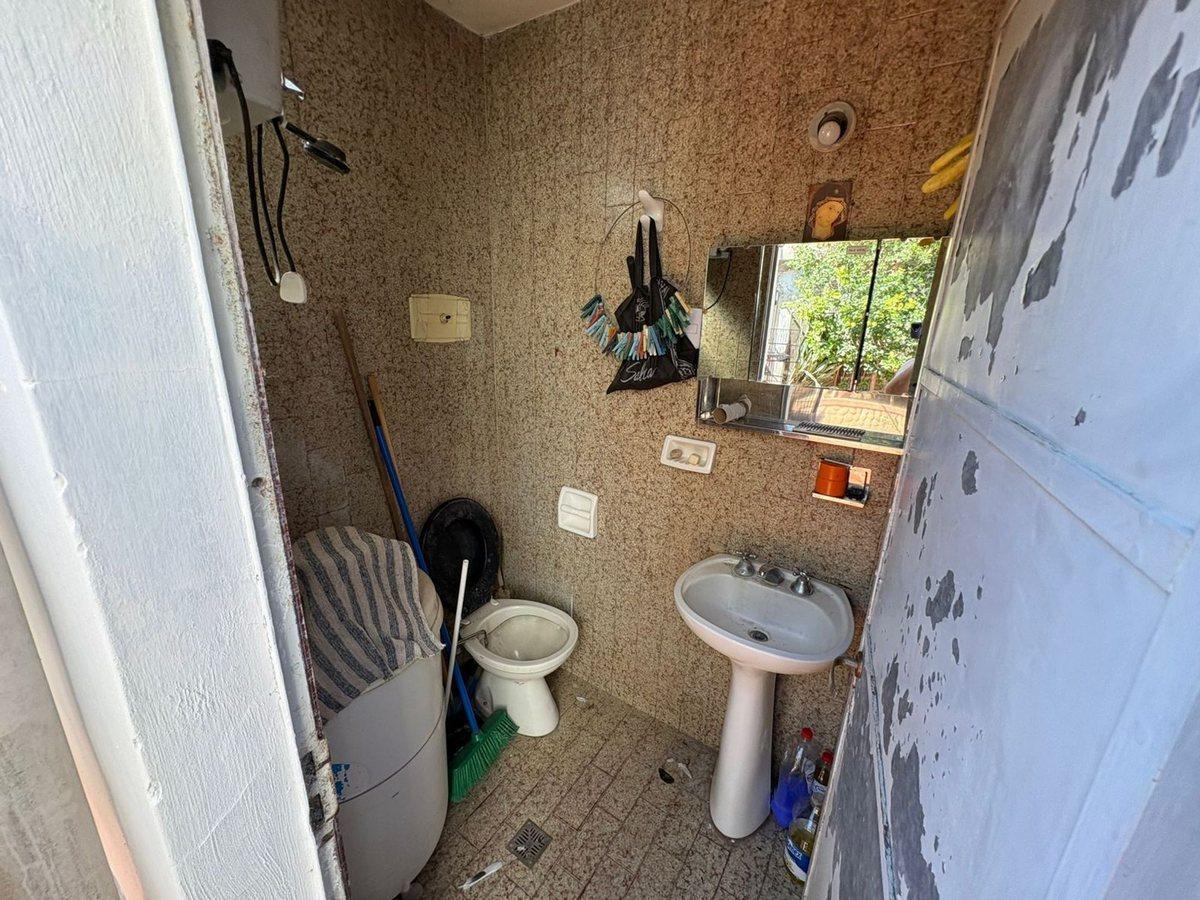 Foto de VENTA CASA 2 DORMITORIOS Y QUINCHO - B° 2 HERMANOS, imagen 3