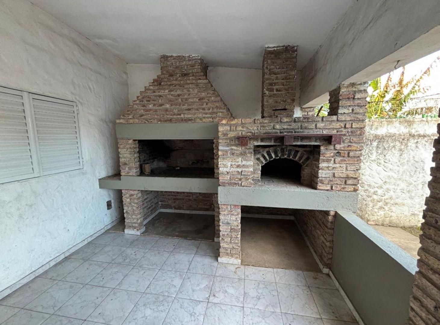 Foto de VENTA CASA 2 HABITACIONES B. SARMIENTO - APTA CRED, imagen 4