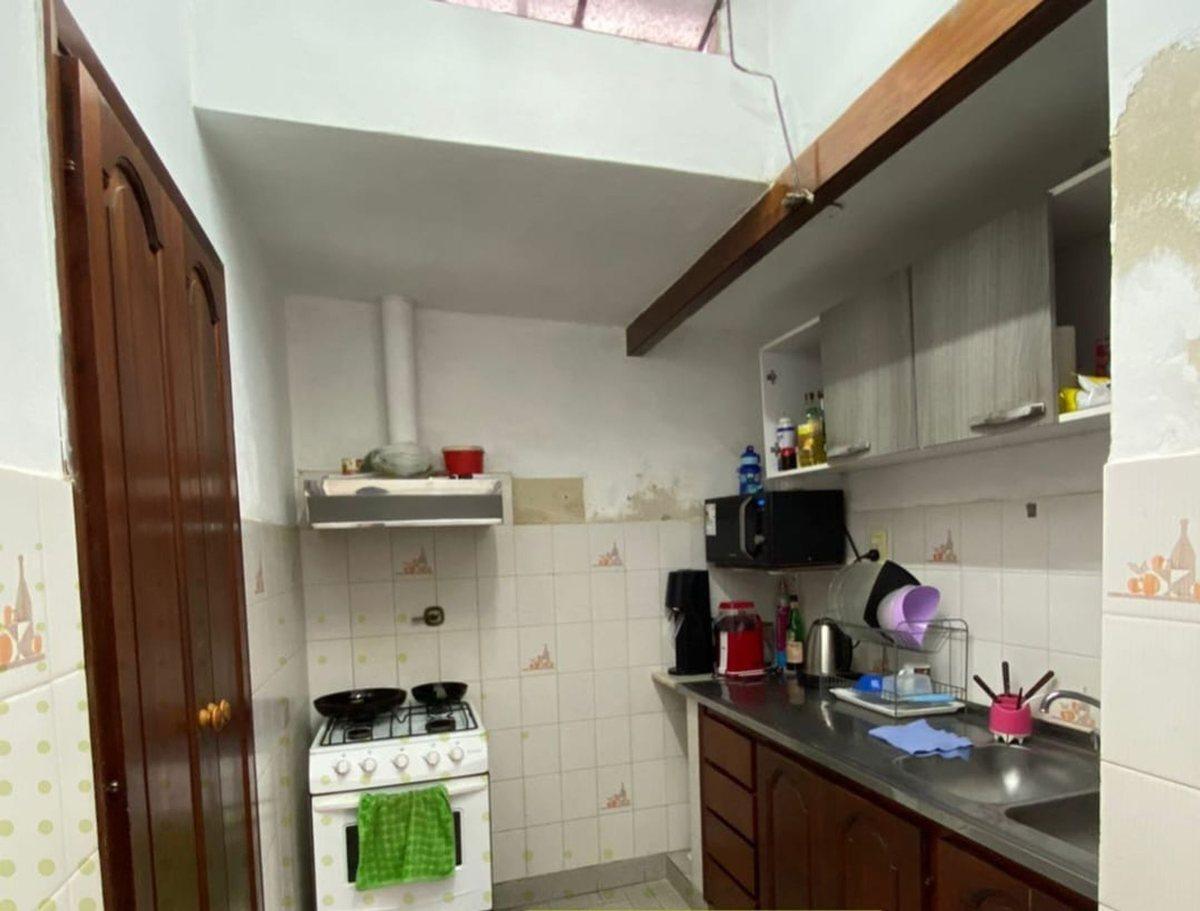 Foto de CASA, 2 DORMITORIOS EN BARRIO ROCA., imagen 1