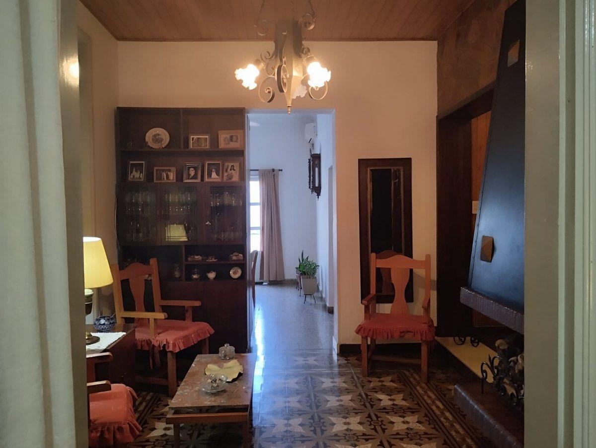 Foto de VENTA CASA 4 HABITACIONES, BARRIO CATEDRAL, imagen 2