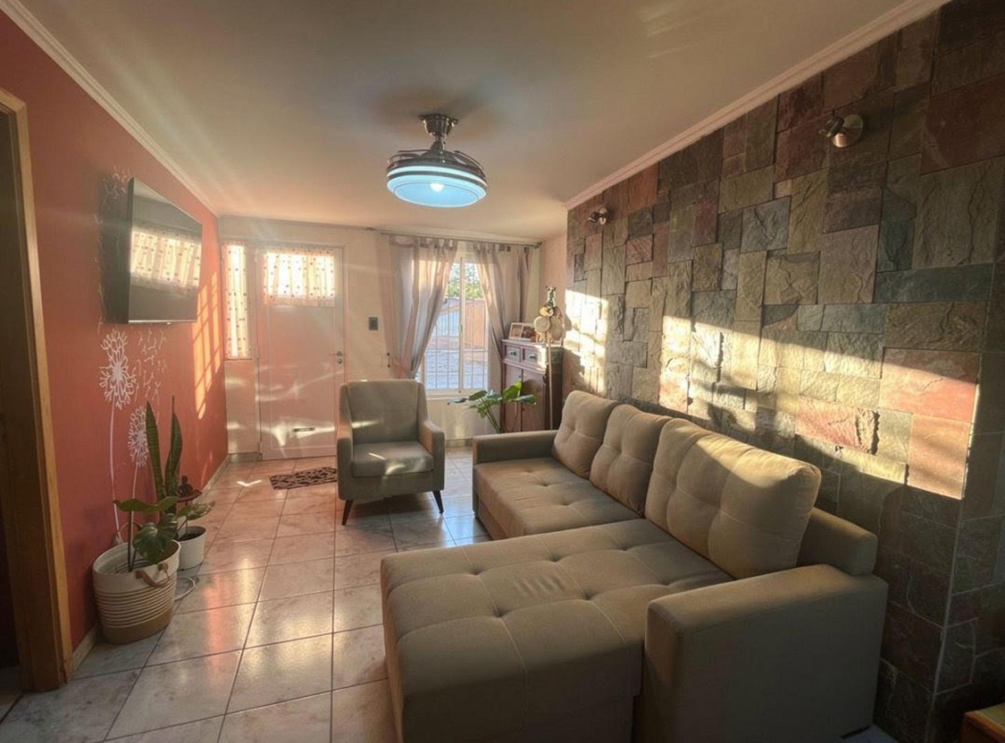 Foto de VENTA CASA, 3 DORMITORIOS, BARRIO LA MILKA, imagen 2