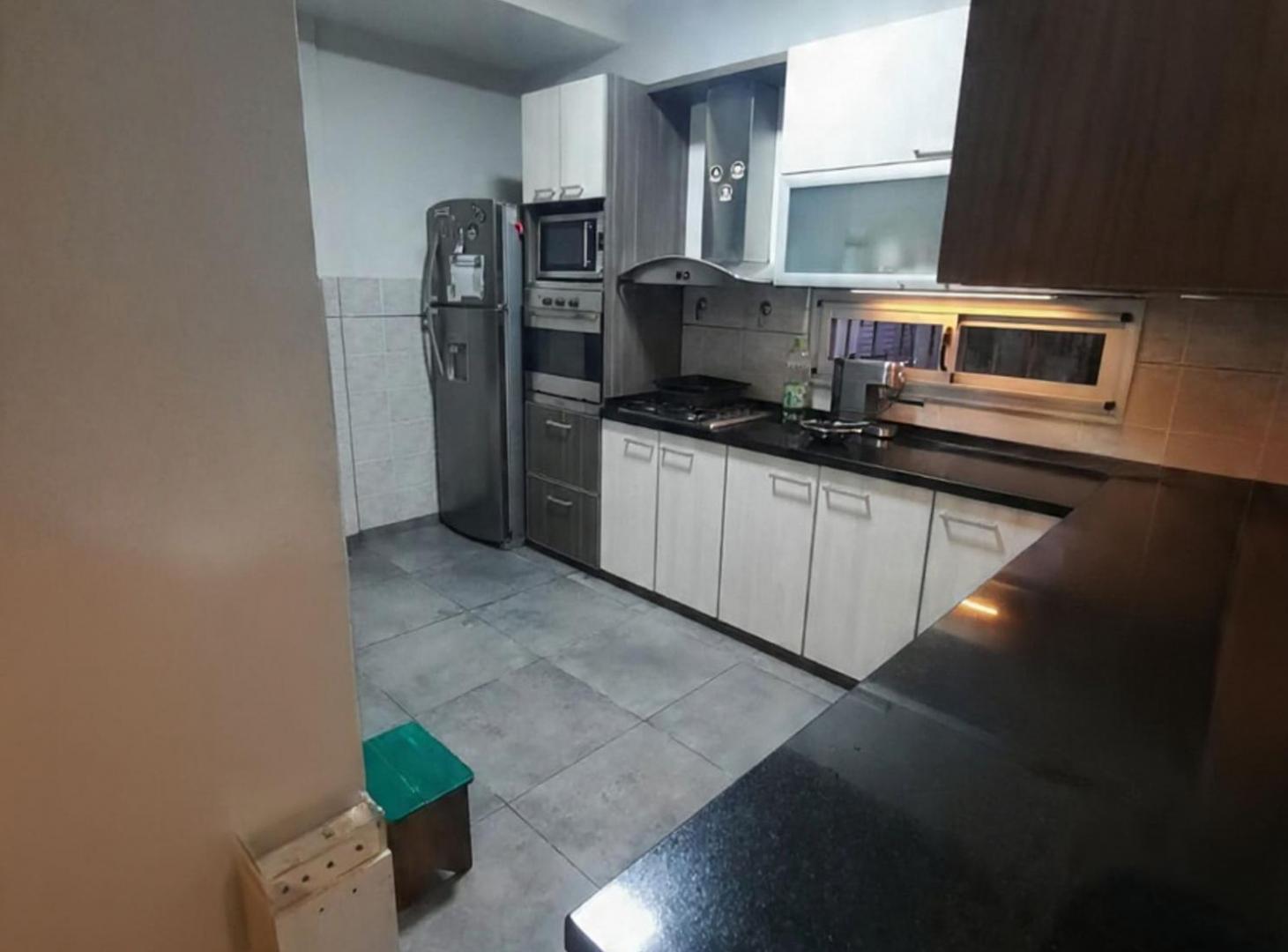 Foto de VENTA CASA, 3 DORMITORIOS, BARRIO SARMIENTO, imagen 2