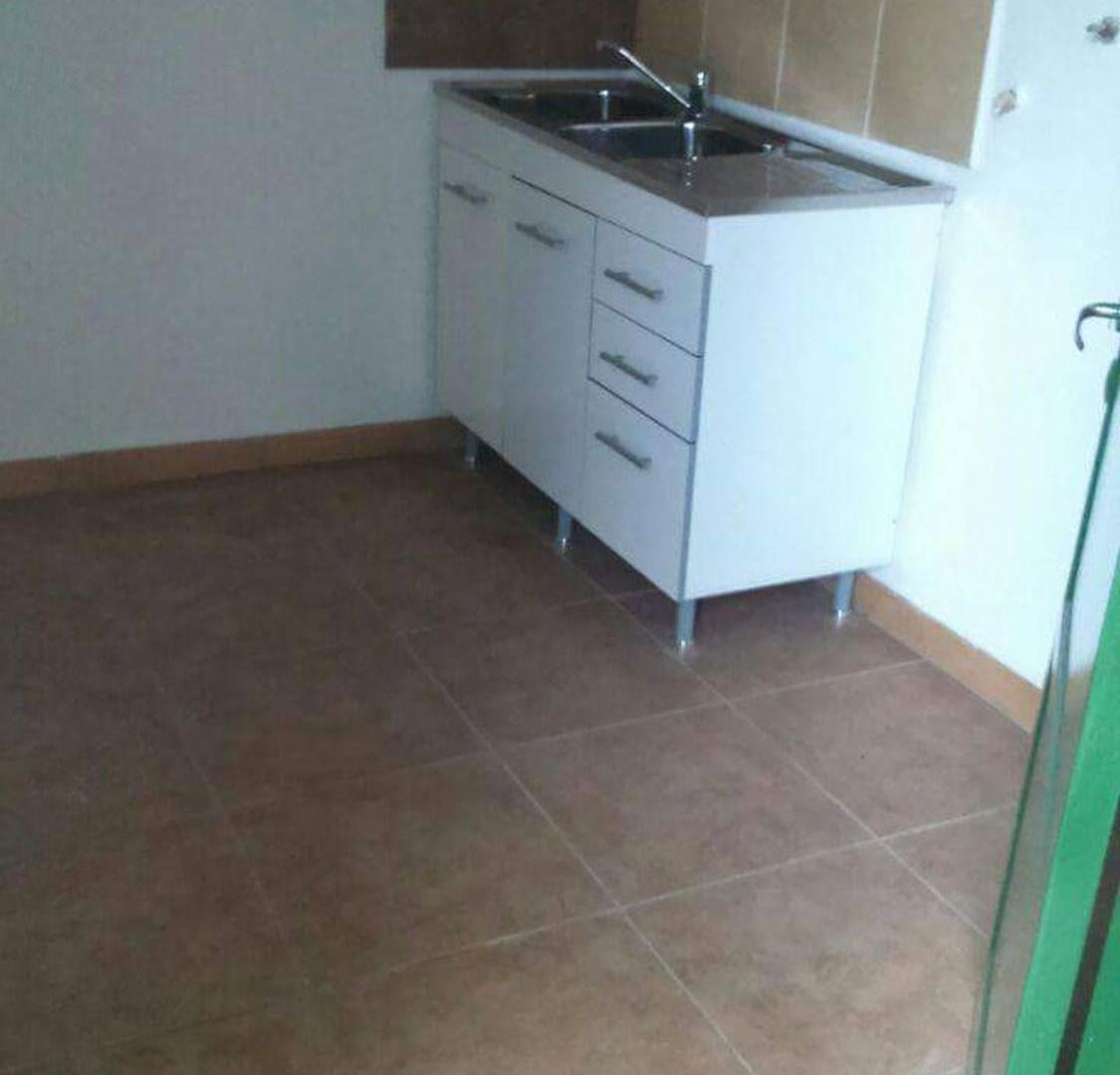 Foto de VENTA CASA (DOS PROP. INDIVIDUALES ) B° SARMIENTO, imagen 2